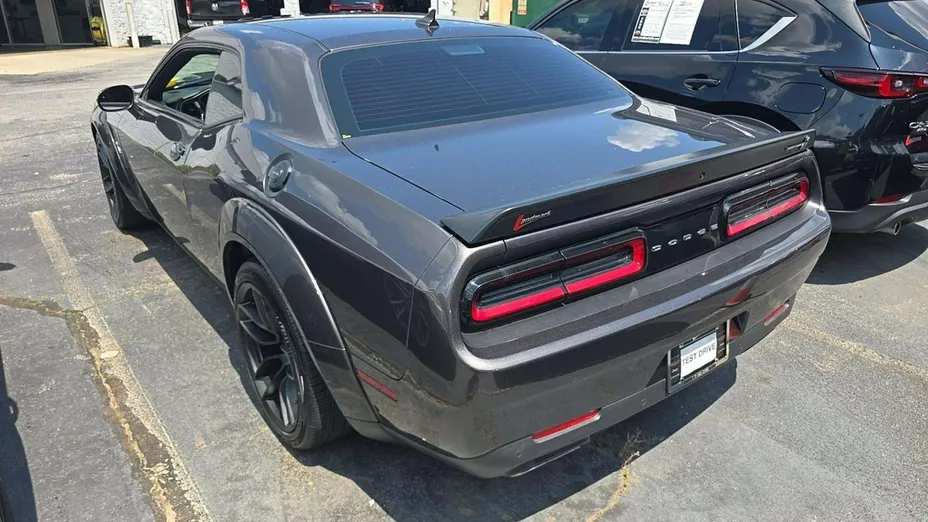 DODGE Challenger -