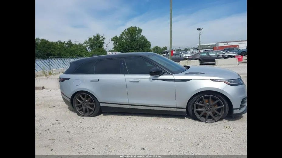 LAND ROVER Range Rover Velar -