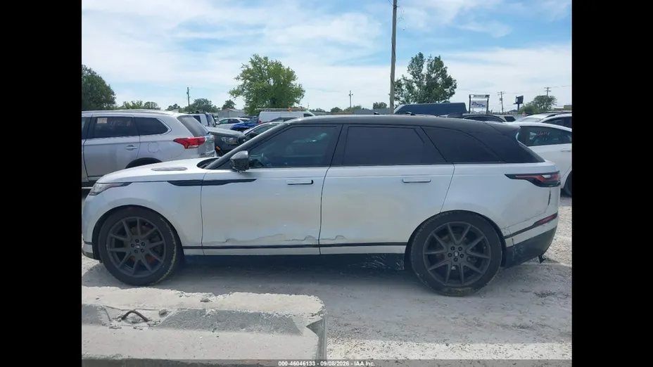 LAND ROVER Range Rover Velar -