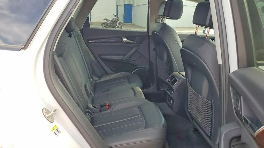 AUDI Q5 -