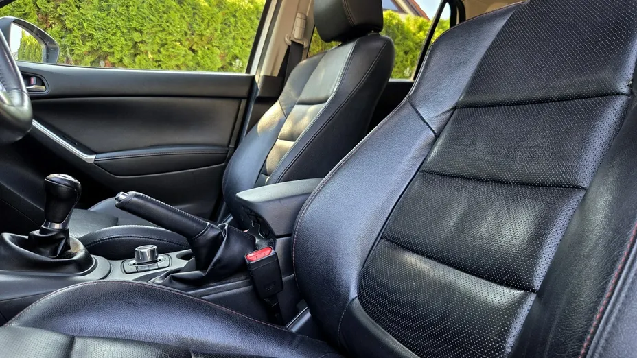 MAZDA CX-5 -