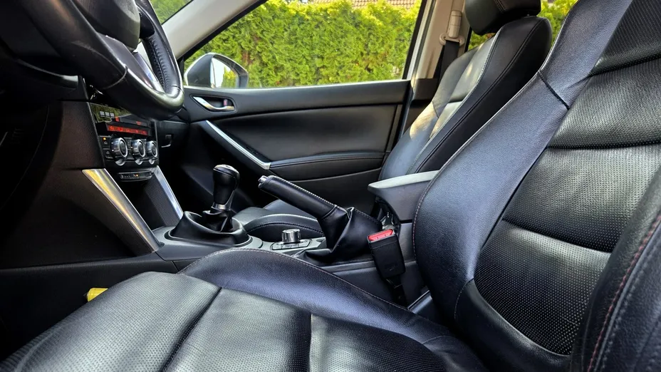 MAZDA CX-5 -
