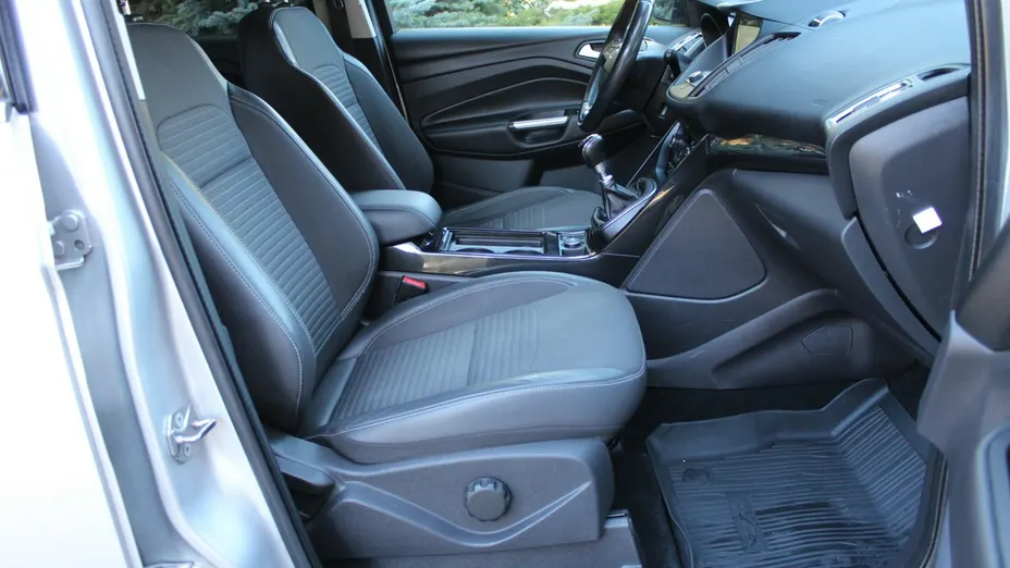 FORD Kuga -