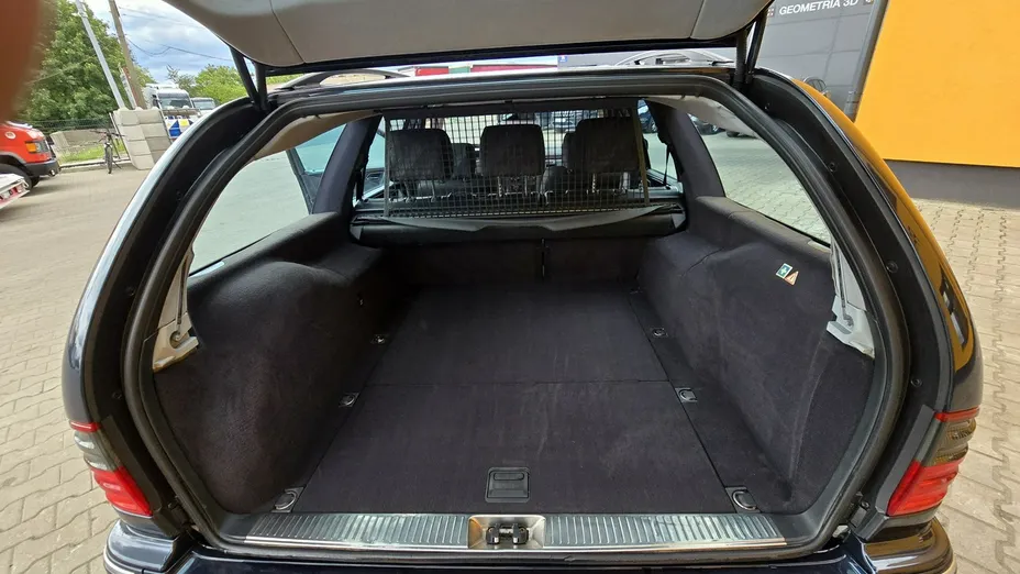 MERCEDES-BENZ E Klasa -