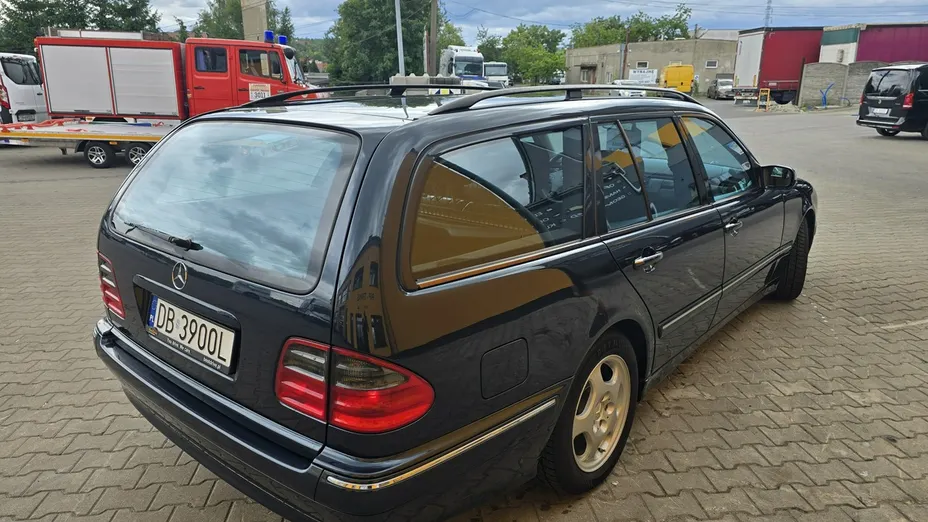 MERCEDES-BENZ E Klasa -