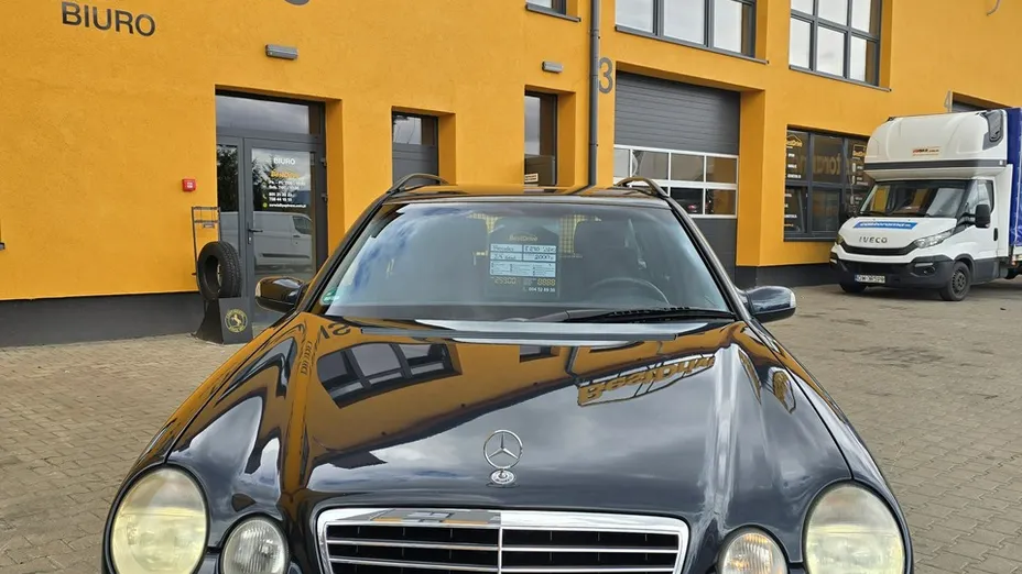 MERCEDES-BENZ E Klasa -