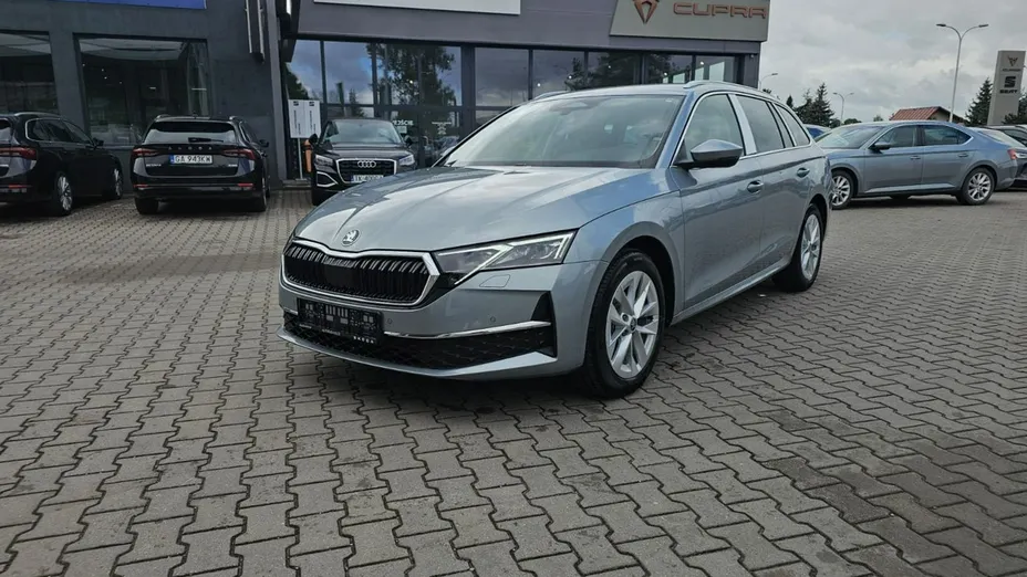 SKODA Octavia -