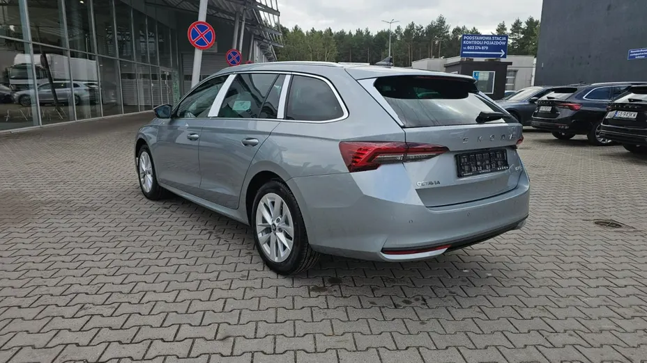 SKODA Octavia -