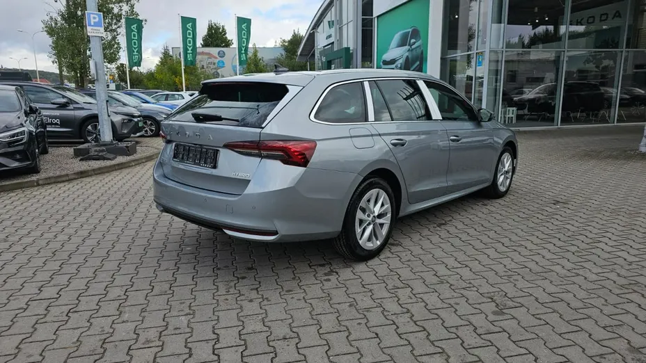 SKODA Octavia -