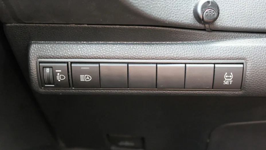 TOYOTA Corolla -
