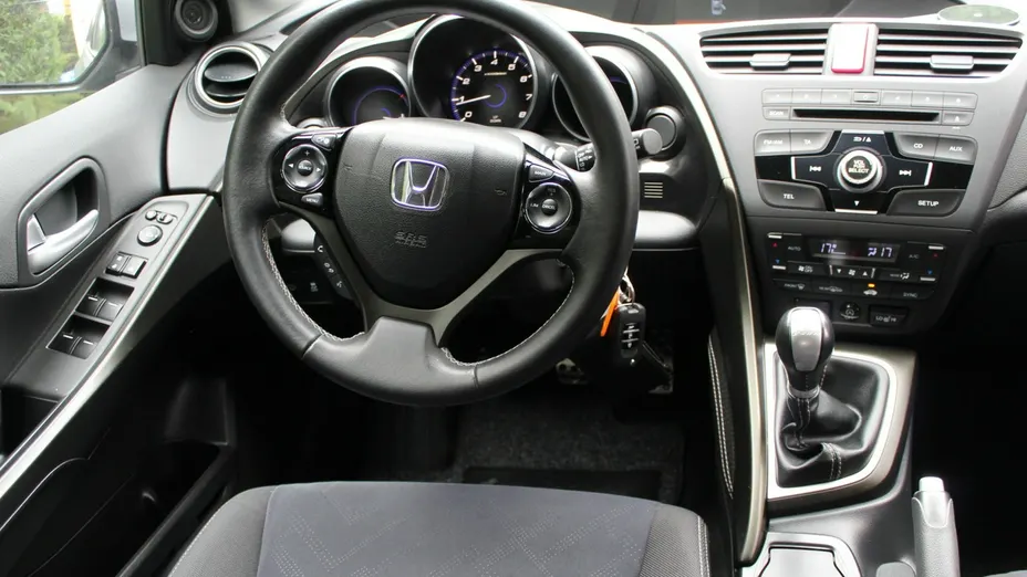 HONDA Civic -
