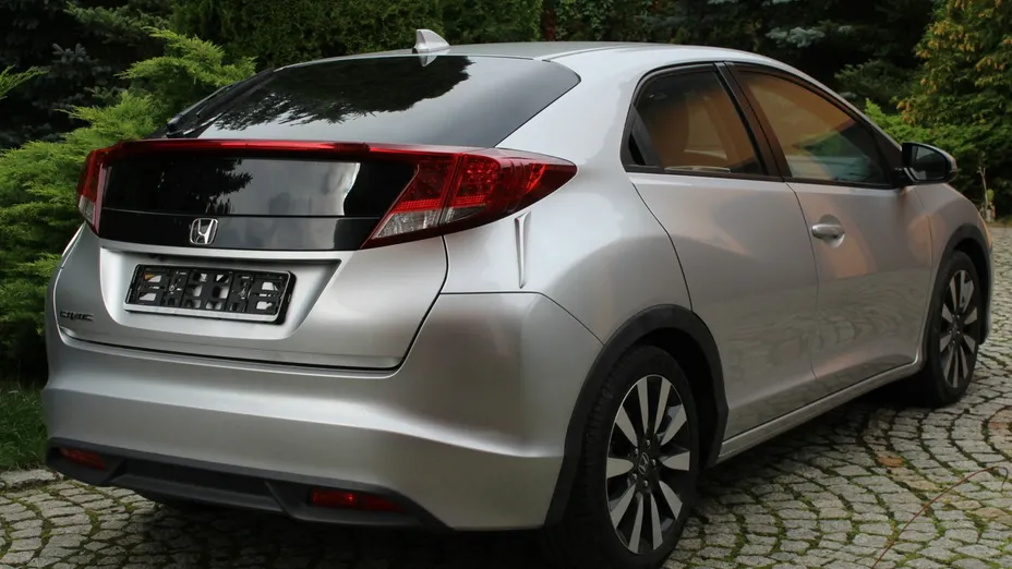 HONDA Civic -
