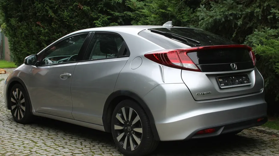 HONDA Civic -