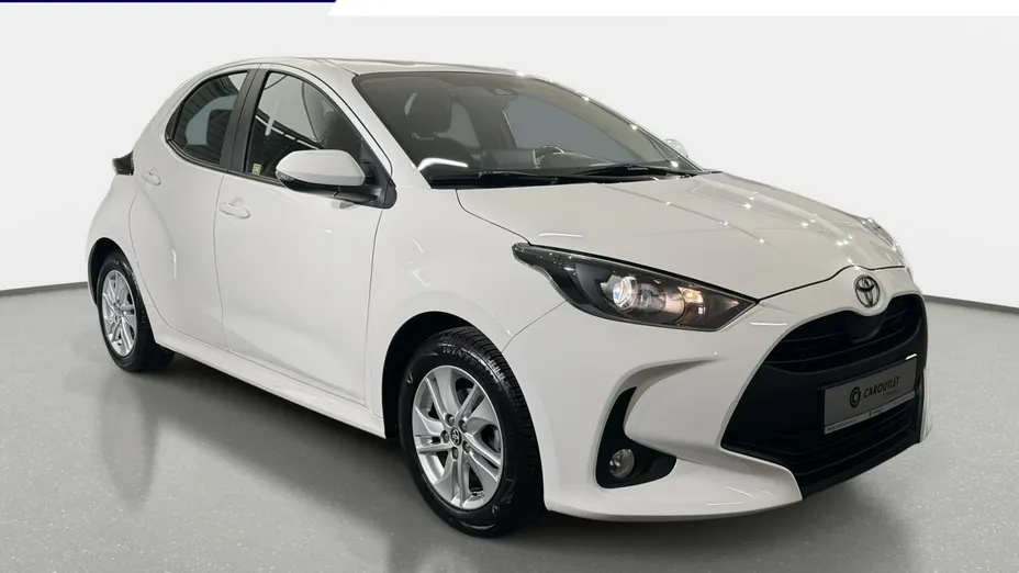 TOYOTA Yaris -