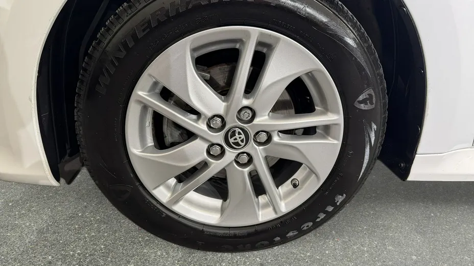 TOYOTA Yaris -