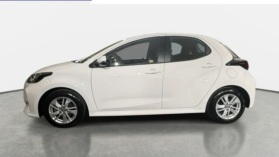 TOYOTA Yaris -