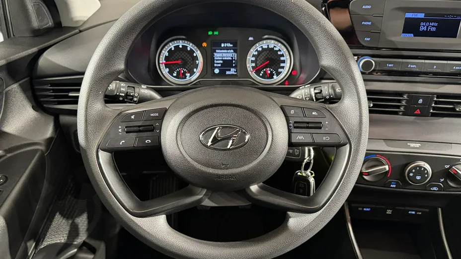 HYUNDAI i20 -