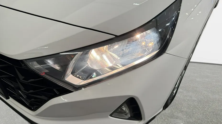 HYUNDAI i20 -