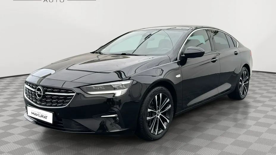 OPEL Insignia -