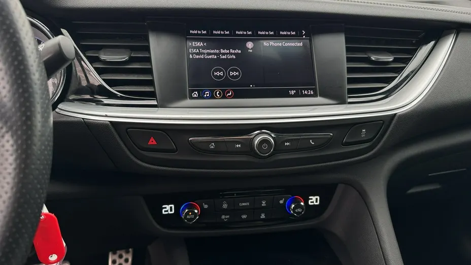 OPEL Insignia -