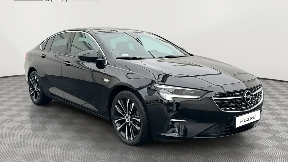 OPEL Insignia -