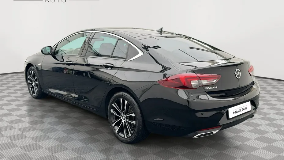 OPEL Insignia -