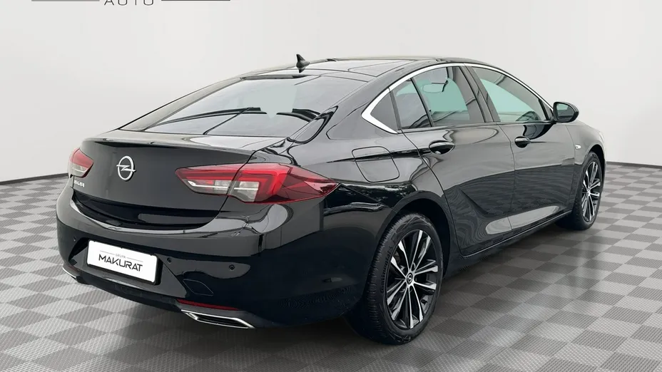 OPEL Insignia -