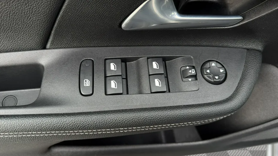 OPEL Mokka -