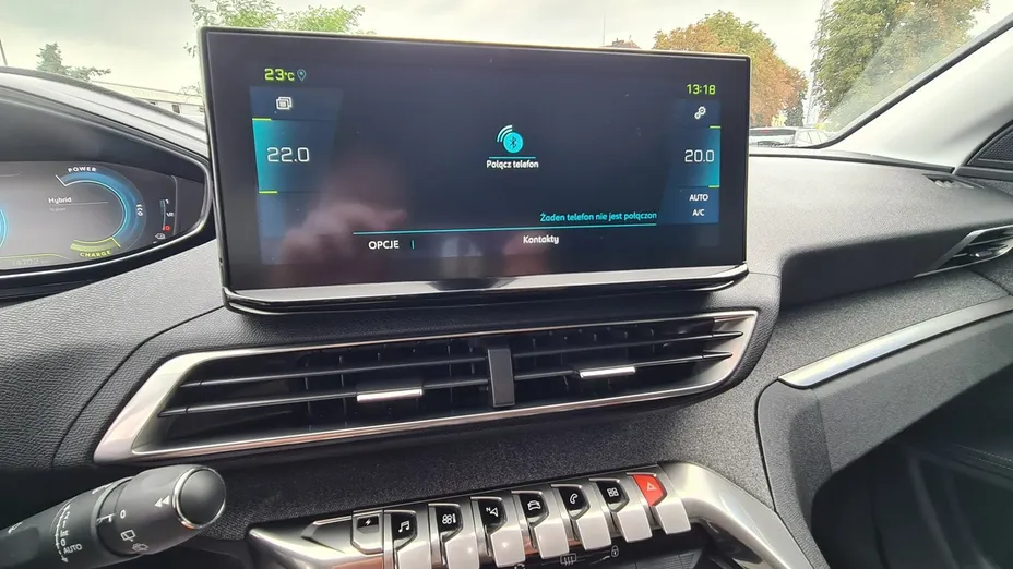PEUGEOT 3008 -