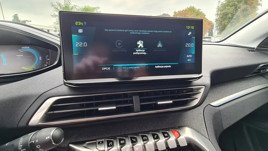 PEUGEOT 3008 -