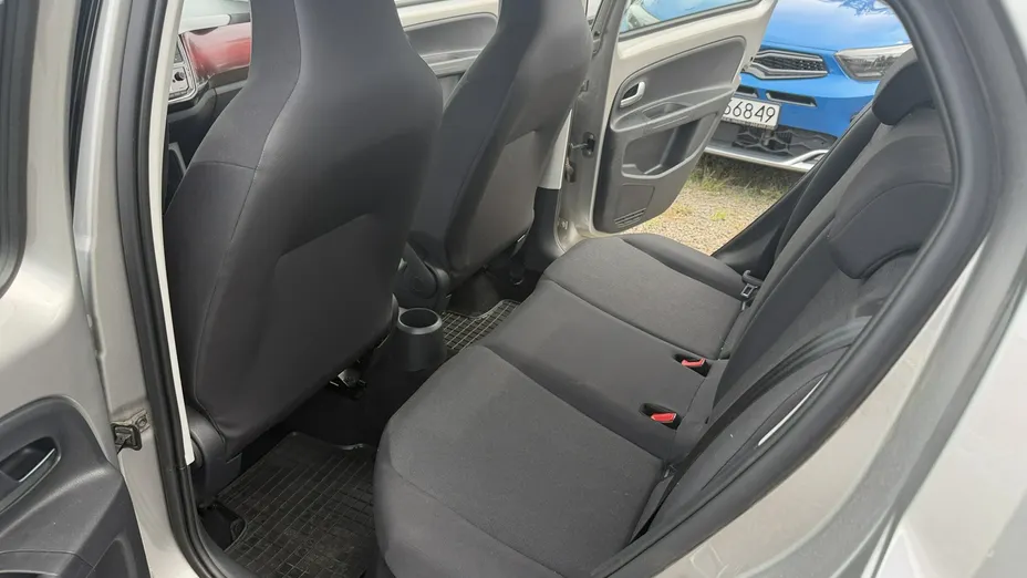 VOLKSWAGEN up! -