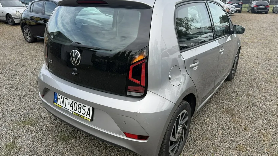 VOLKSWAGEN up! -
