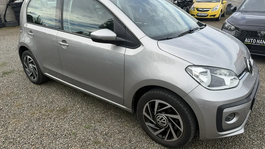 VOLKSWAGEN up! -