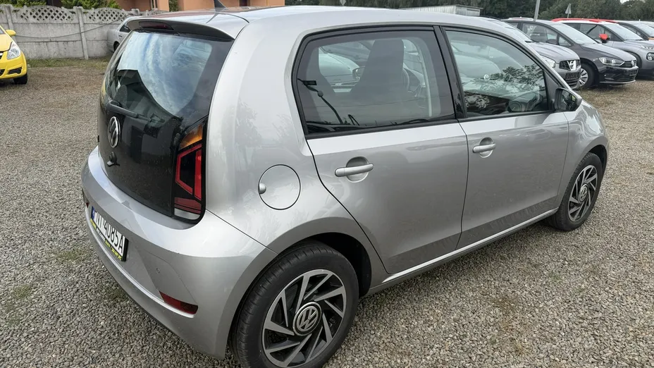 VOLKSWAGEN up! -