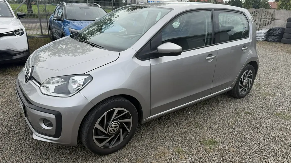VOLKSWAGEN up! -