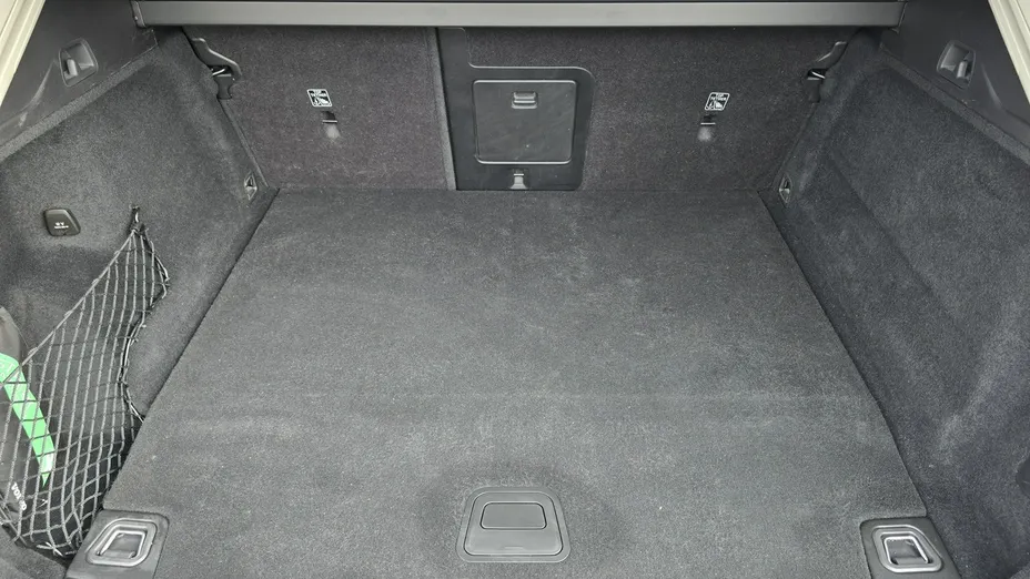VOLVO XC60 -