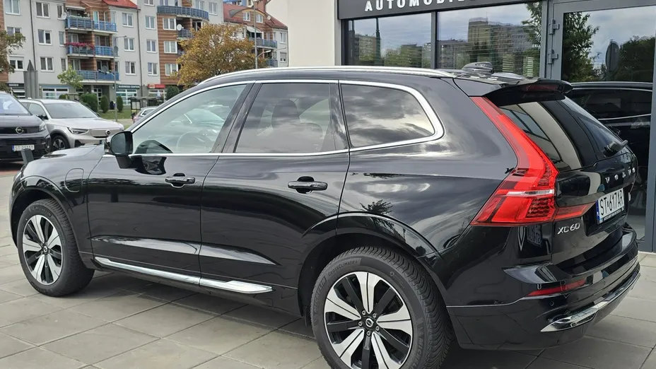 VOLVO XC60 -