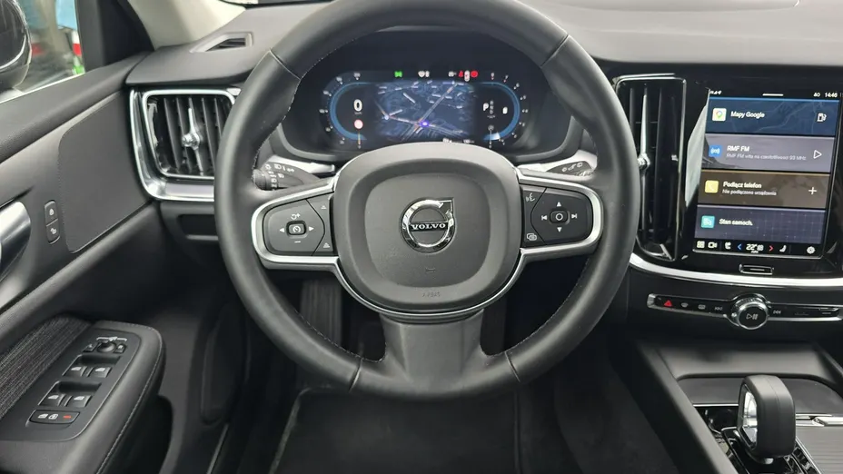 VOLVO V60 -