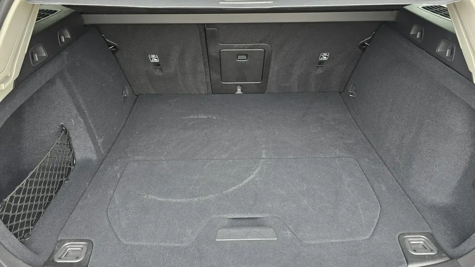 VOLVO V60 -