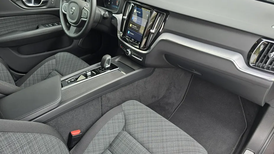 VOLVO V60 -