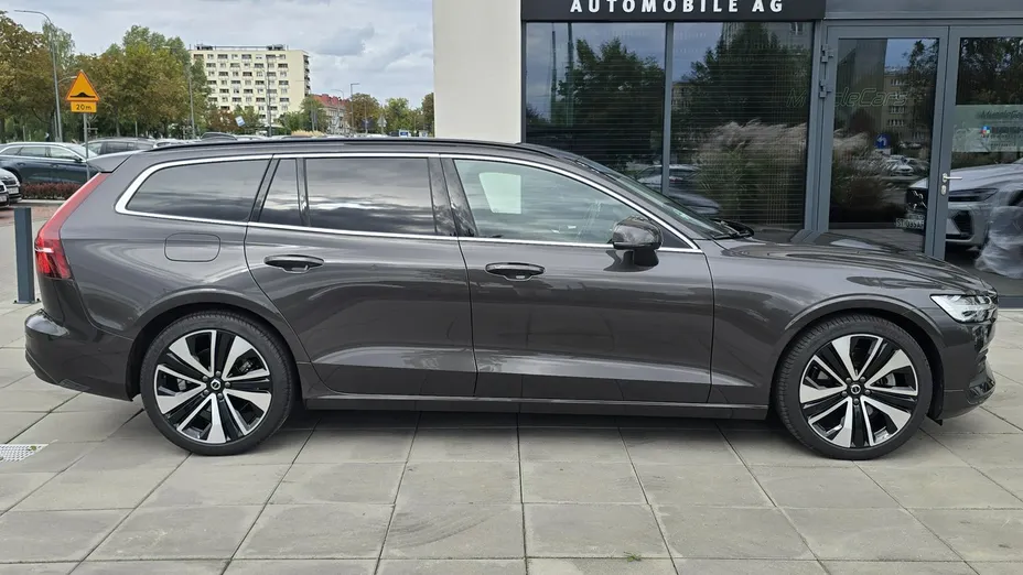 VOLVO V60 -