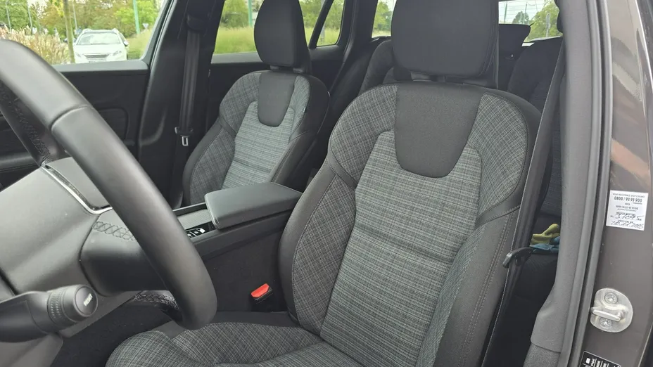 VOLVO V60 -