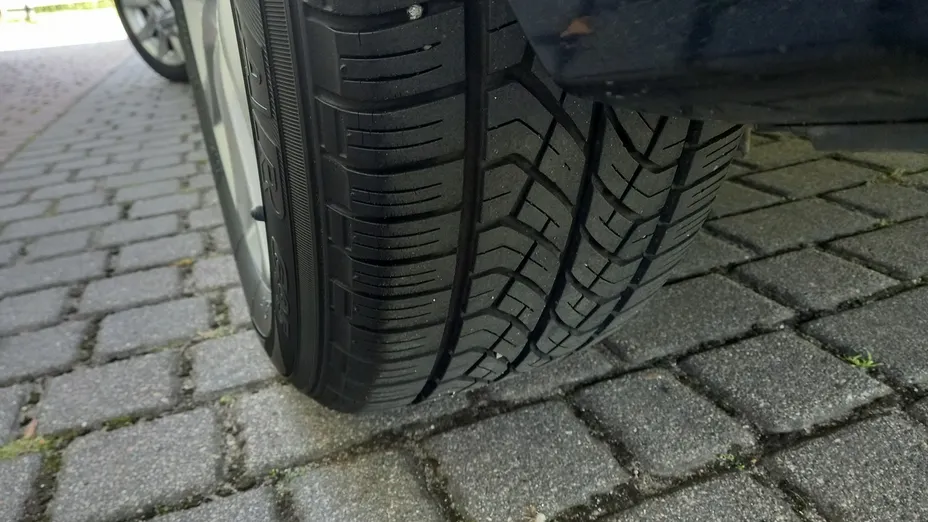MAZDA 6 -