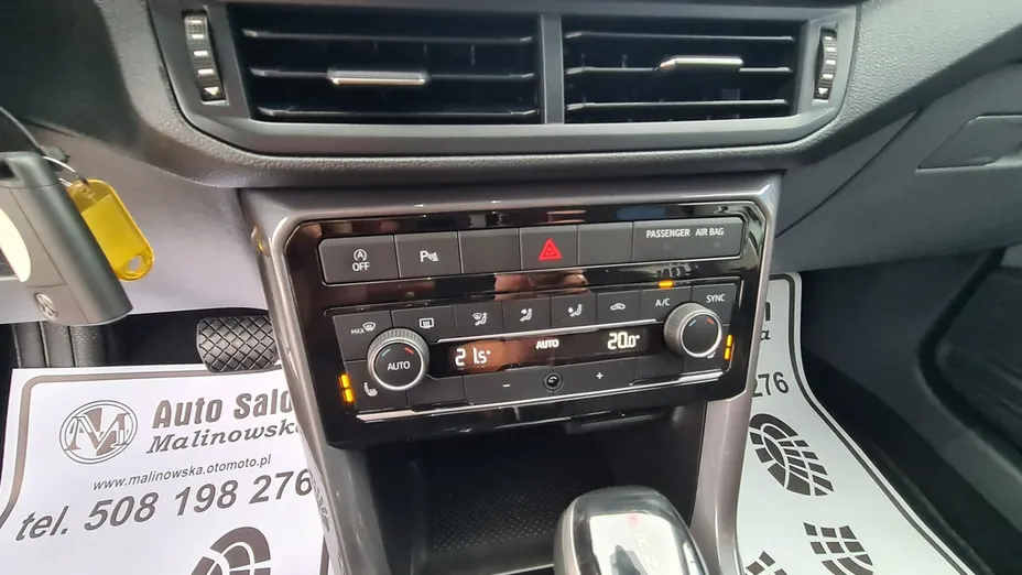 VOLKSWAGEN T-Cross -