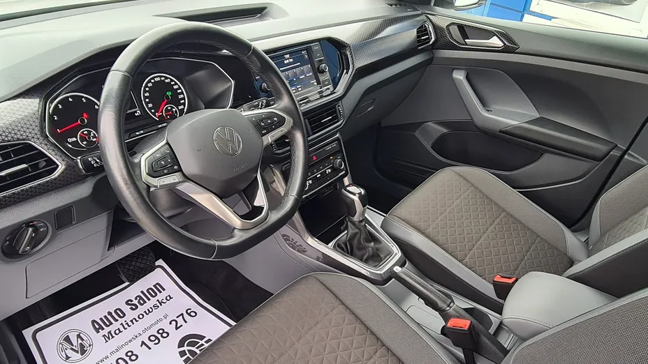 VOLKSWAGEN T-Cross -