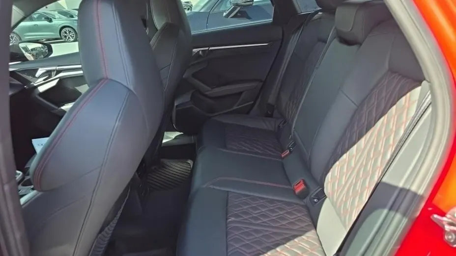AUDI S3 Limousine -