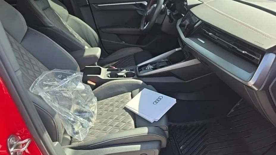 AUDI S3 Limousine -