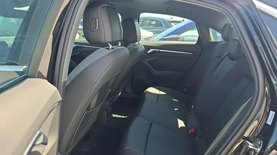 AUDI A3 Limousine -
