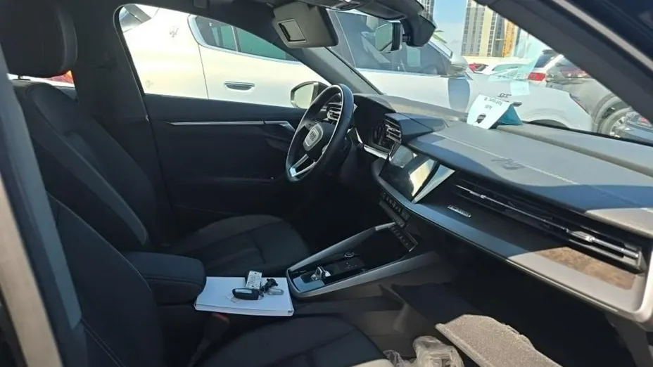AUDI A3 Limousine -