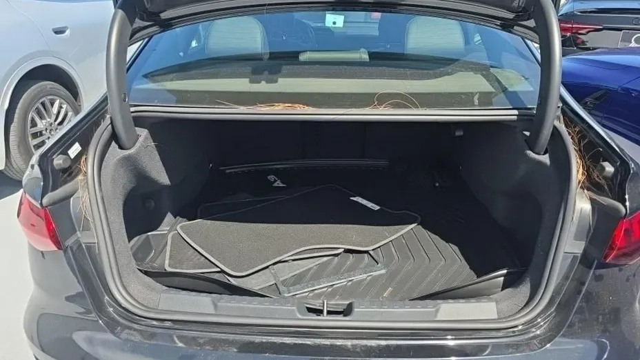 AUDI A3 Limousine -
